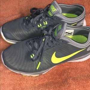 Nike sneaker 6.5 great condition